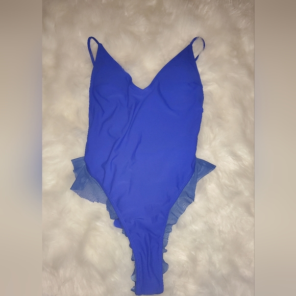 Other - 💕5 for 20💕Beautiful royal blue bathing suit